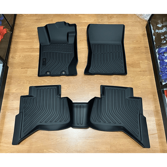 (Mitsubishi L200 Año 2024-2025+) Pisos Rígidos Calce Perfecto Tipo Bandeja Antiderrame