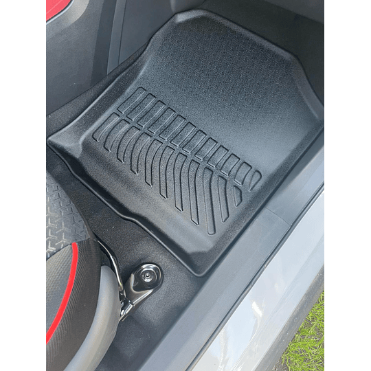 (Toyota Raize 2021-2025+) Pisos Rígidos Calce Perfecto Tipo Bandeja Antiderrame