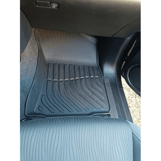 (Toyota Fortuner 2016-2025+) Pisos Rígidos Calce Perfecto Tipo Bandeja Antiderrame (1era+2da+3era Fila de Asientos)