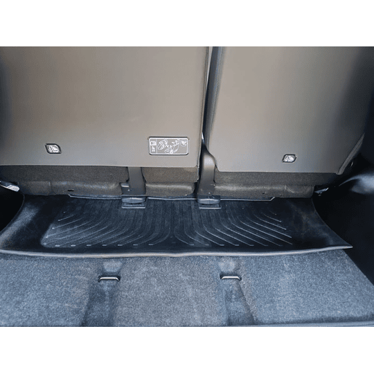 (Toyota Fortuner 2016-2025+) Pisos Rígidos Calce Perfecto Tipo Bandeja Antiderrame (1era+2da+3era Fila de Asientos)