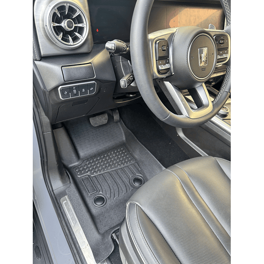 (Great Wall Tank 300 2023+) Pisos Rígidos Calce Perfecto Tipo Bandeja Antiderrame 