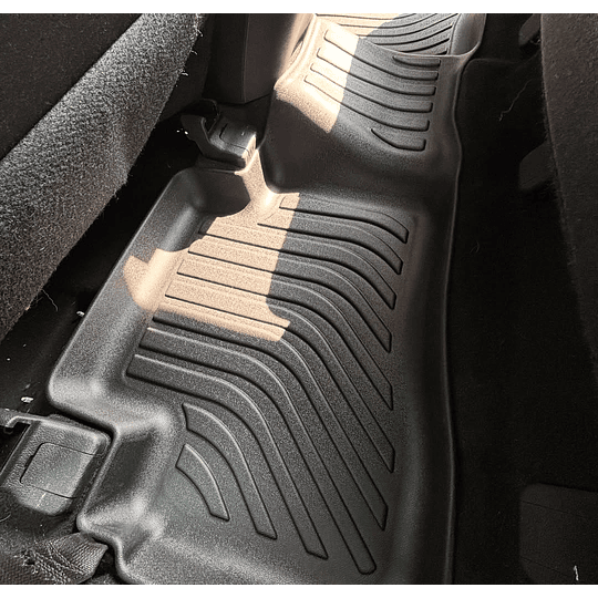 (Hyundai Creta / Creta Grand 2022-2025+) Pisos Rígidos Calce Perfecto Tipo Bandeja Antiderrame (1era+2da+3era Fila de Asientos)