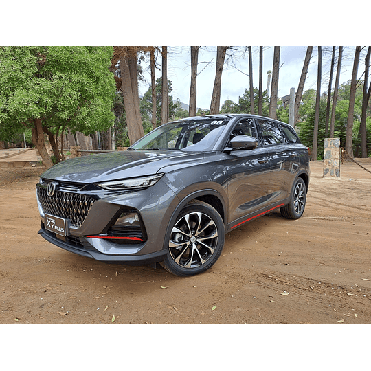 (Changan X7 Plus 2023+) Pisos Rígidos Calce Perfecto Tipo Bandeja Antiderrame (1era+2da+3era Fila de Asientos)