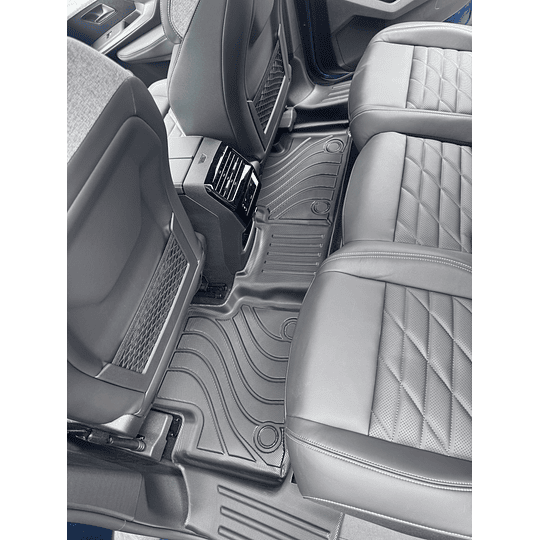(Peugeot 5008 EV 2025+) Pisos Rígidos Calce Perfecto Tipo Bandeja Antiderrame (1era y 2da Fila de Asientos)