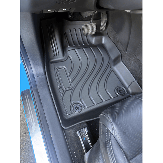 (Mg One 2023+) Pisos Rígidos Calce Perfecto Tipo Bandeja Antiderrame