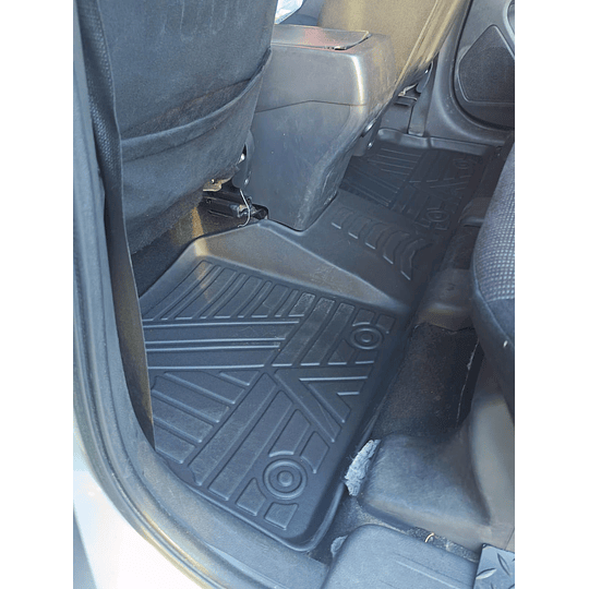 (Mitsubishi Xpander 2023+) Pisos Rígidos Calce Perfecto Tipo Bandeja Antiderrame (1era+2da+3era Fila de Asientos)