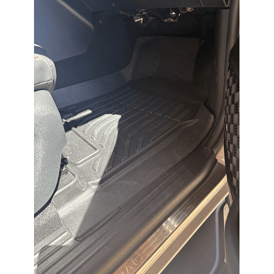 (Jac T9 2024+) Pisos Rígidos Calce Perfecto Tipo Bandeja Antiderrame