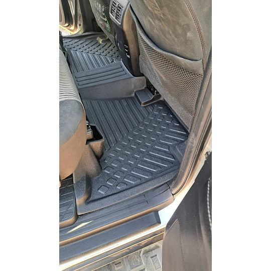 (Toyota 4Runner 2010-2024) Pisos Rígidos Calce Perfecto Tipo Bandeja Antiderrame (1era+2da+3era Fila de Asientos)