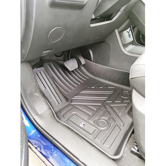 (Chery Tiggo 8/Tiggo 8 PRO y Tiggo 8 PRO MAX 2018-2025+) Pisos Rígidos Calce Perfecto Tipo Bandeja Antiderrame (1era+2da+3era Fila de Asientos)