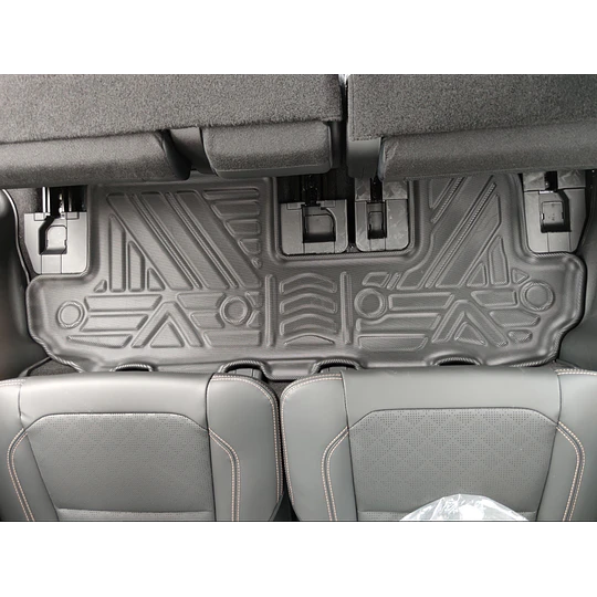 (Chery Tiggo 8/Tiggo 8 PRO y Tiggo 8 PRO MAX 2018-2025+) Pisos Rígidos Calce Perfecto Tipo Bandeja Antiderrame (1era+2da+3era Fila de Asientos)