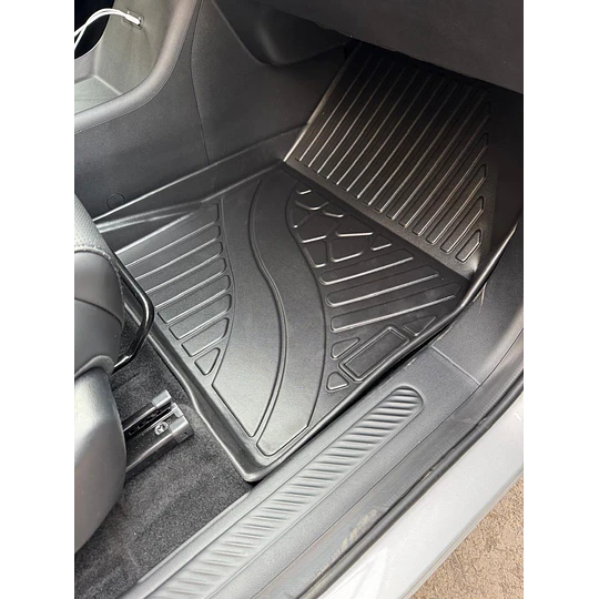 (Chevrolet Captiva PHEV/EV 2026+) Pisos Rígidos Calce Perfecto Tipo Bandeja Antiderrame