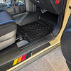 (Toyota FJ Cruiser 2006-2022) Pisos Rígidos Calce Perfecto Tipo Bandeja Antiderrame