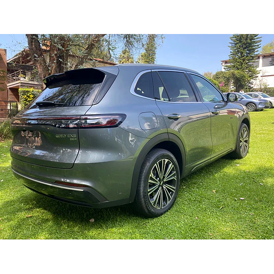 (Geely EX5 EM-i Hibrido 2026+) Pisos Rígidos Calce Perfecto Tipo Bandeja Antiderrame