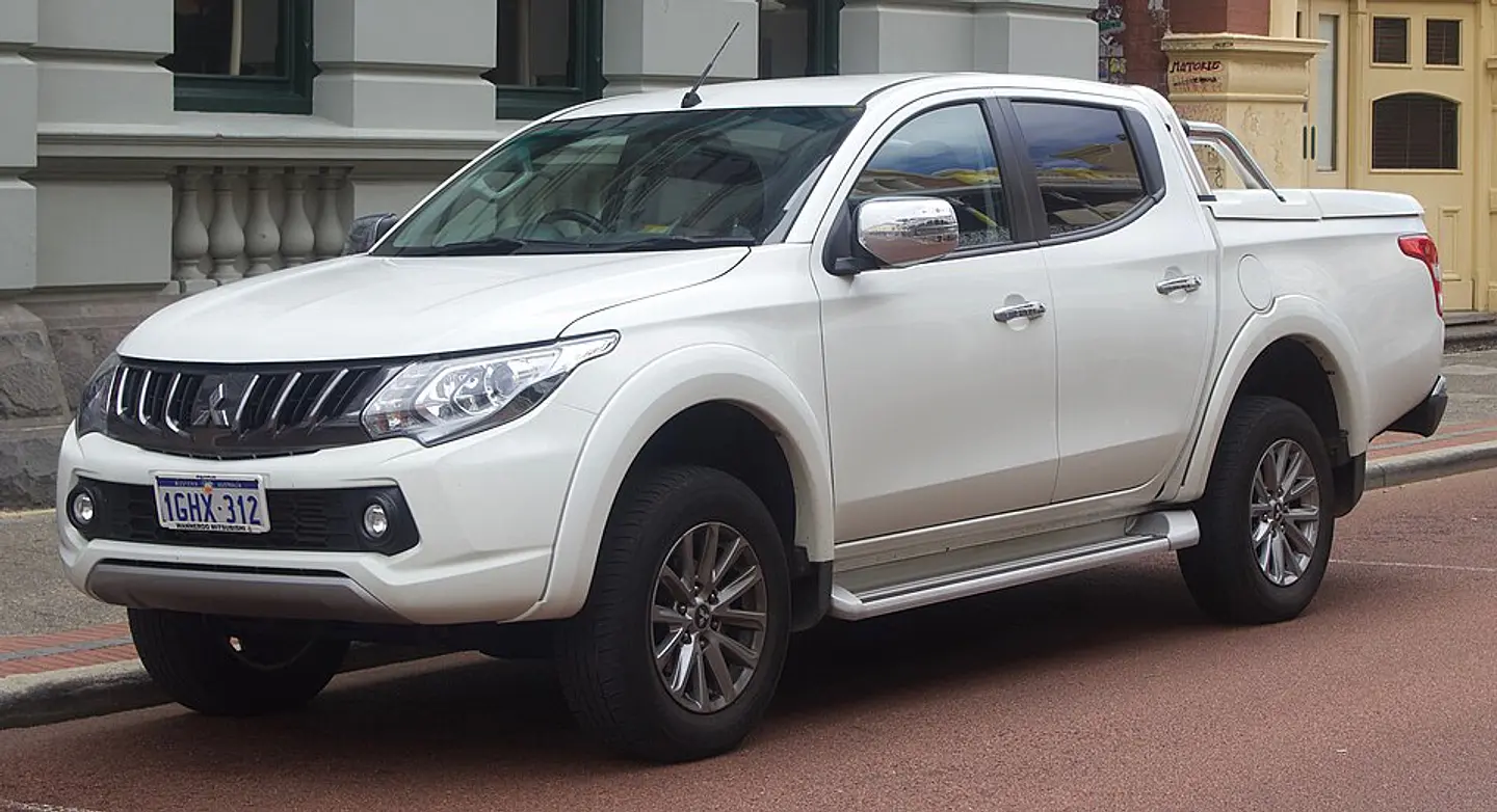 Manual de Taller Digital en Español Mitsubishi L200 2014–2023 | Descarga Inmediata, CAN-BUS, Motores Diésel y Reparación Completa- COPIA 1