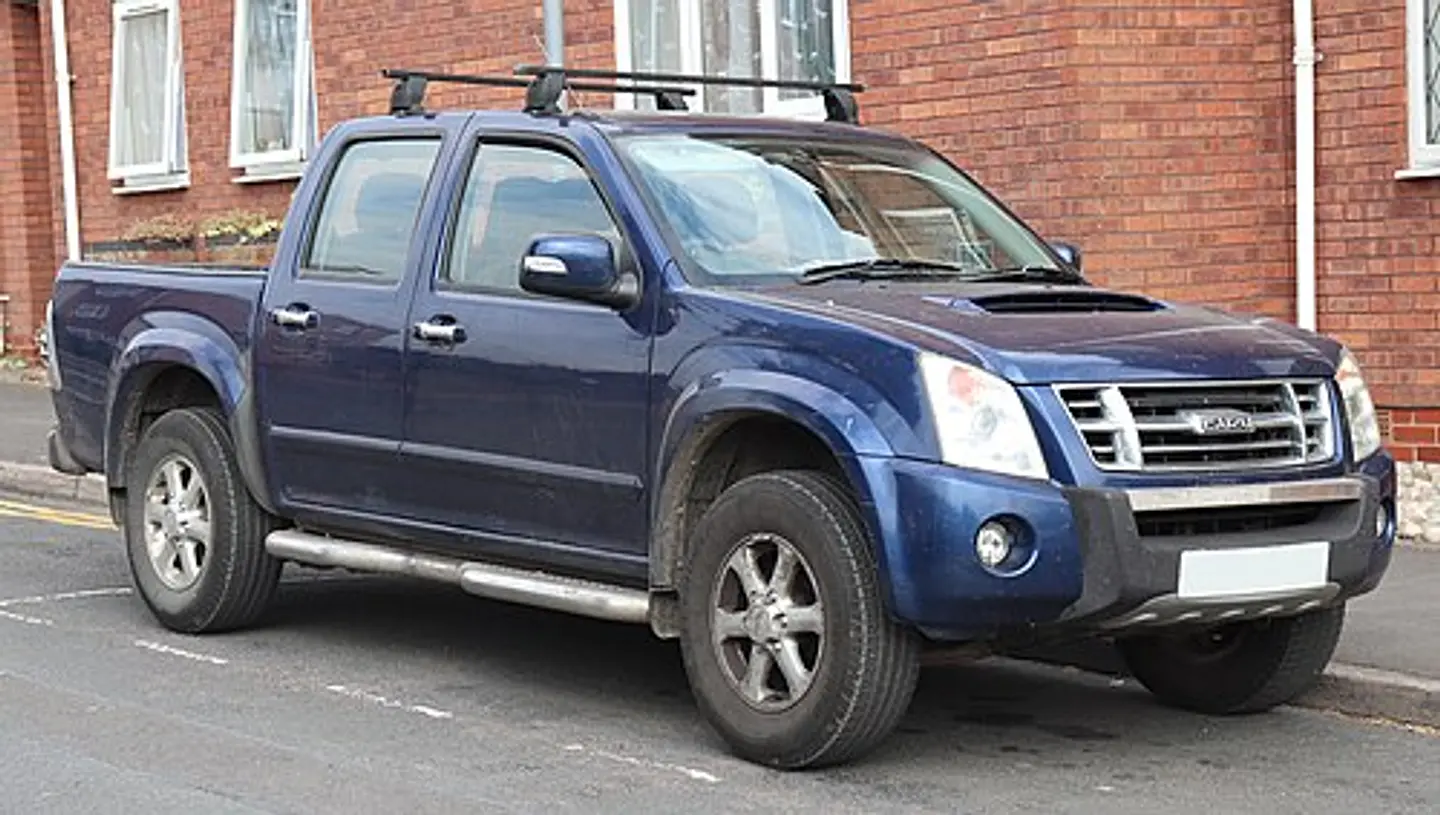 Manual de Taller Digital en Español Isuzu D-Max 2002–2012 | Descarga Inmediata, Motores Diésel y Reparación Completa 1