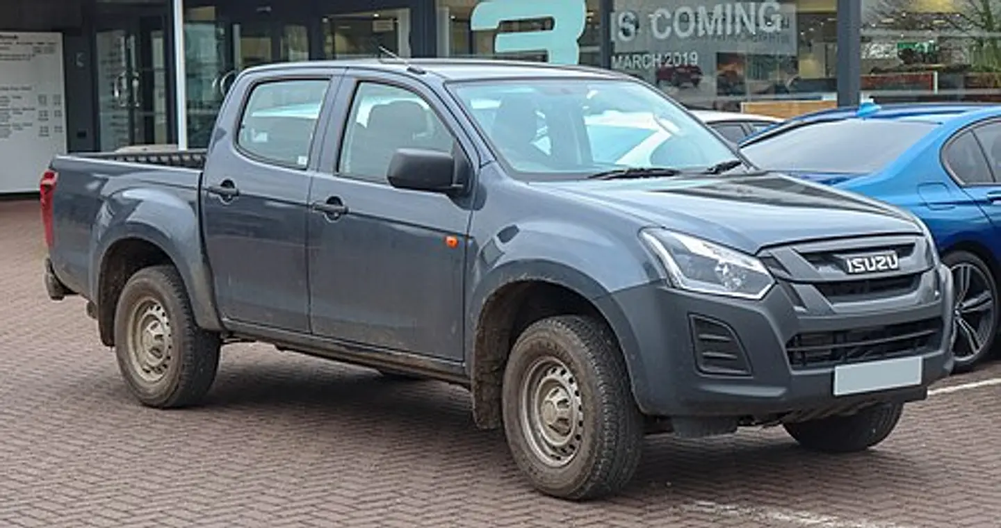 Manual de Taller Digital en Español Isuzu D-Max 2011–2020 | Descarga Inmediata, CAN-BUS, Motores Diésel y Reparación Completa 1