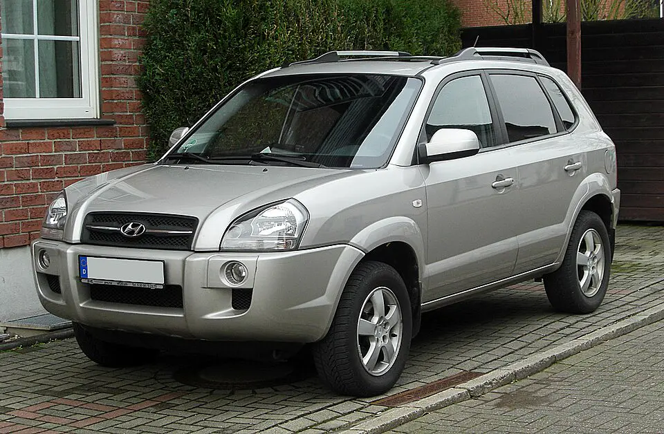 Manual de Taller Digital en Español Hyundai Tucson JM 2004–2009 | Descarga Inmediata, 2.0 CRDi, 2.7 V6, Gasolina, Diesel, 4x4 y Reparación Completa 1