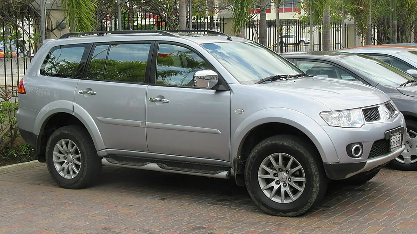Manual de Taller Digital en Español Mitsubishi Pajero Sport KG/KH/PB 2008–2016 | Descarga Inmediata 1