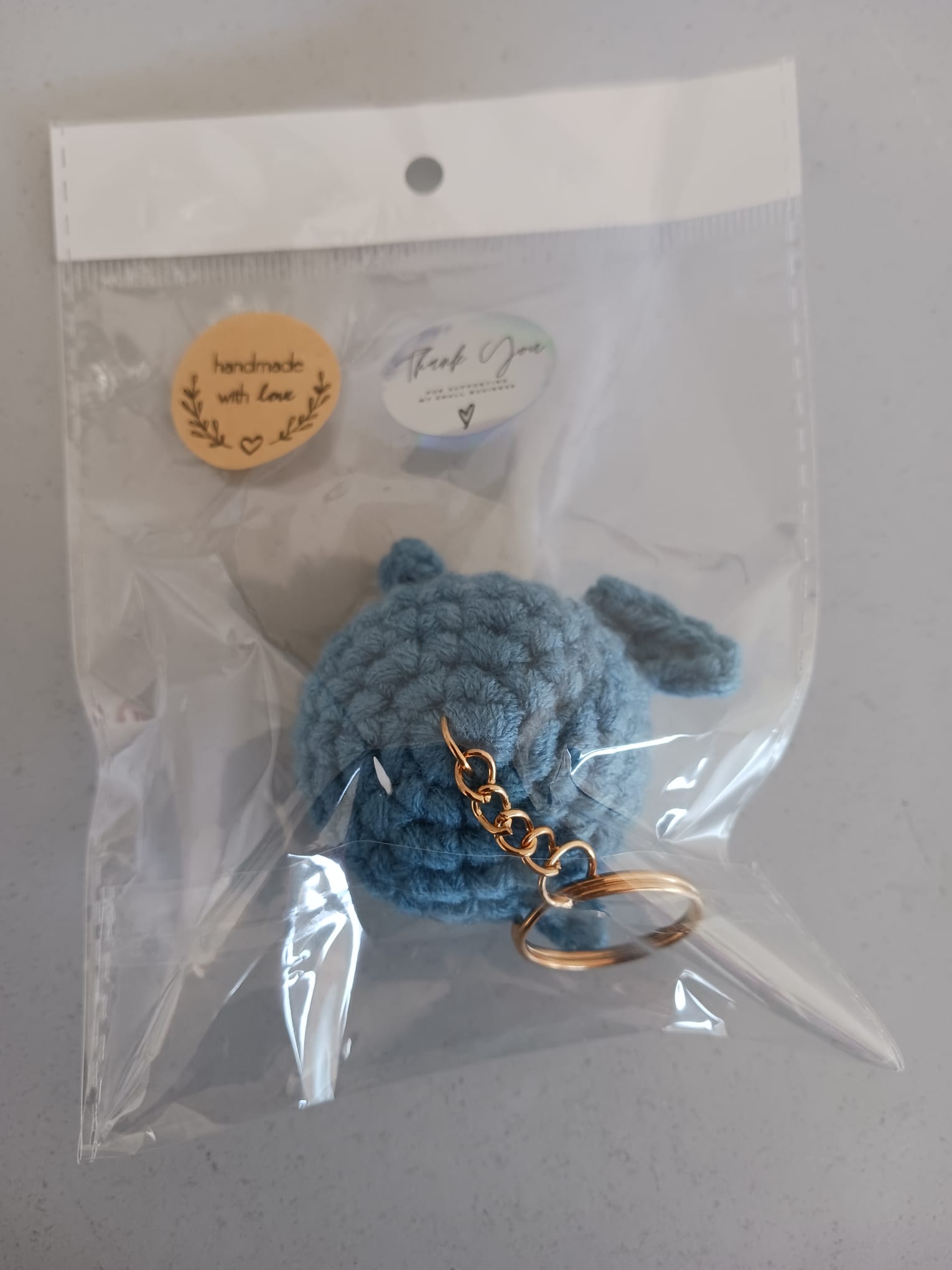 Porta Chaves , Baleia  de crochê azul, fabrico próprio  3