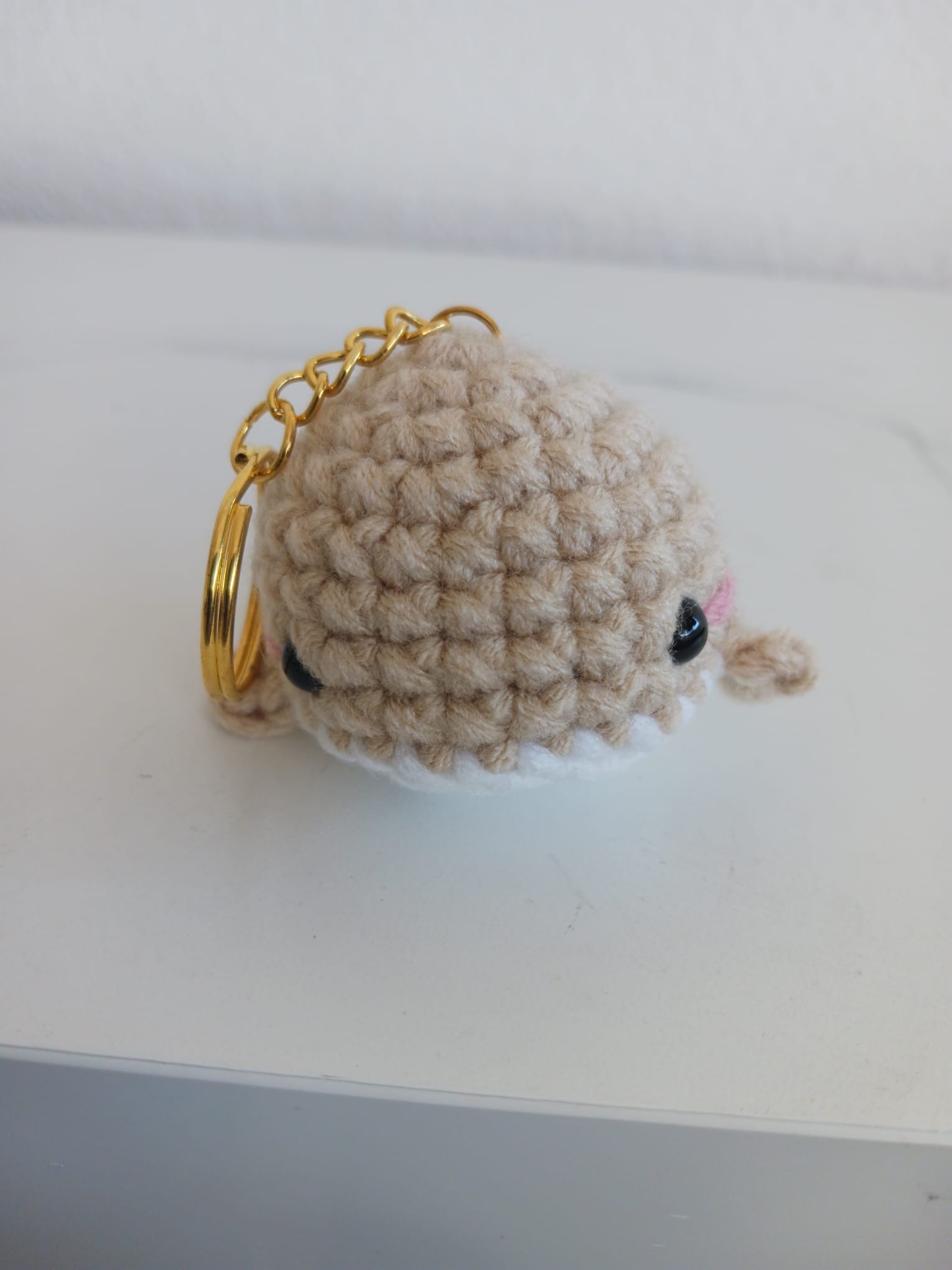 Porta chaves, Baleia de crochê cor creme , fabrico próprio 3