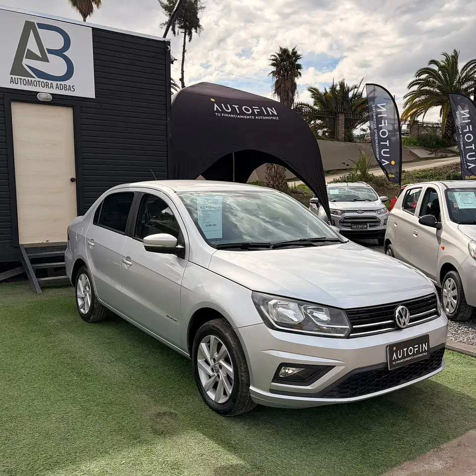Volkswagen Voyage 2023 1