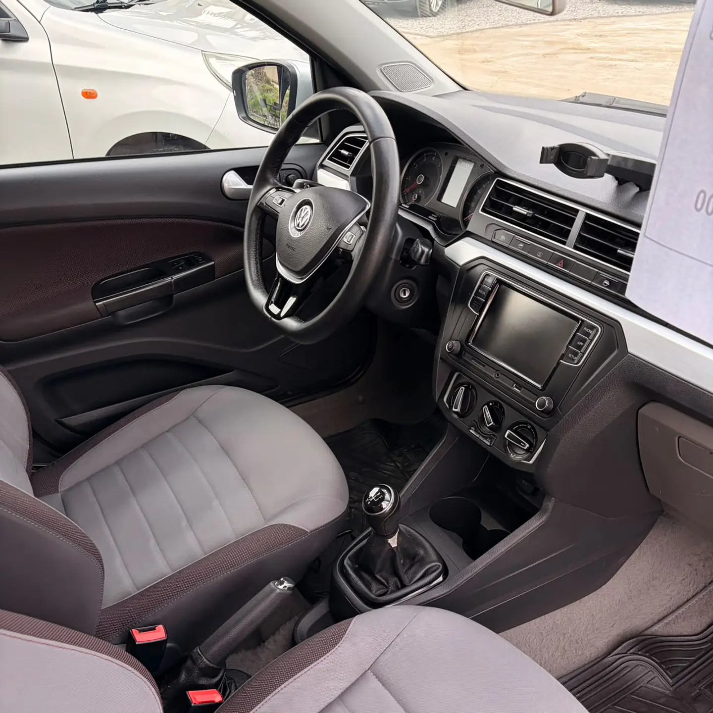 Volkswagen Voyage 2023 5