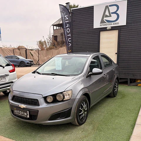 Chevrolet Sonic II LT 2014