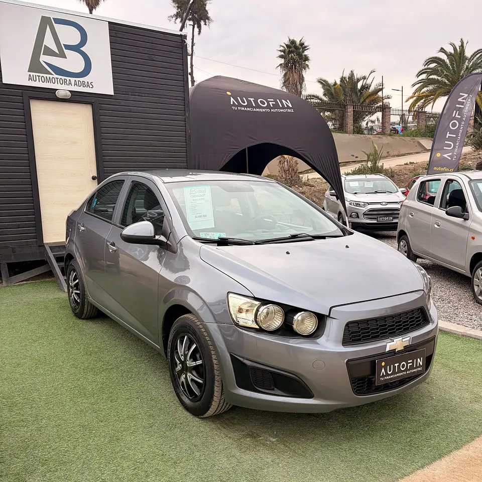 Chevrolet Sonic II LT 2014 3