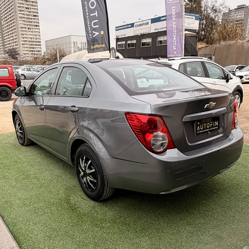 Chevrolet Sonic II LT 2014 6