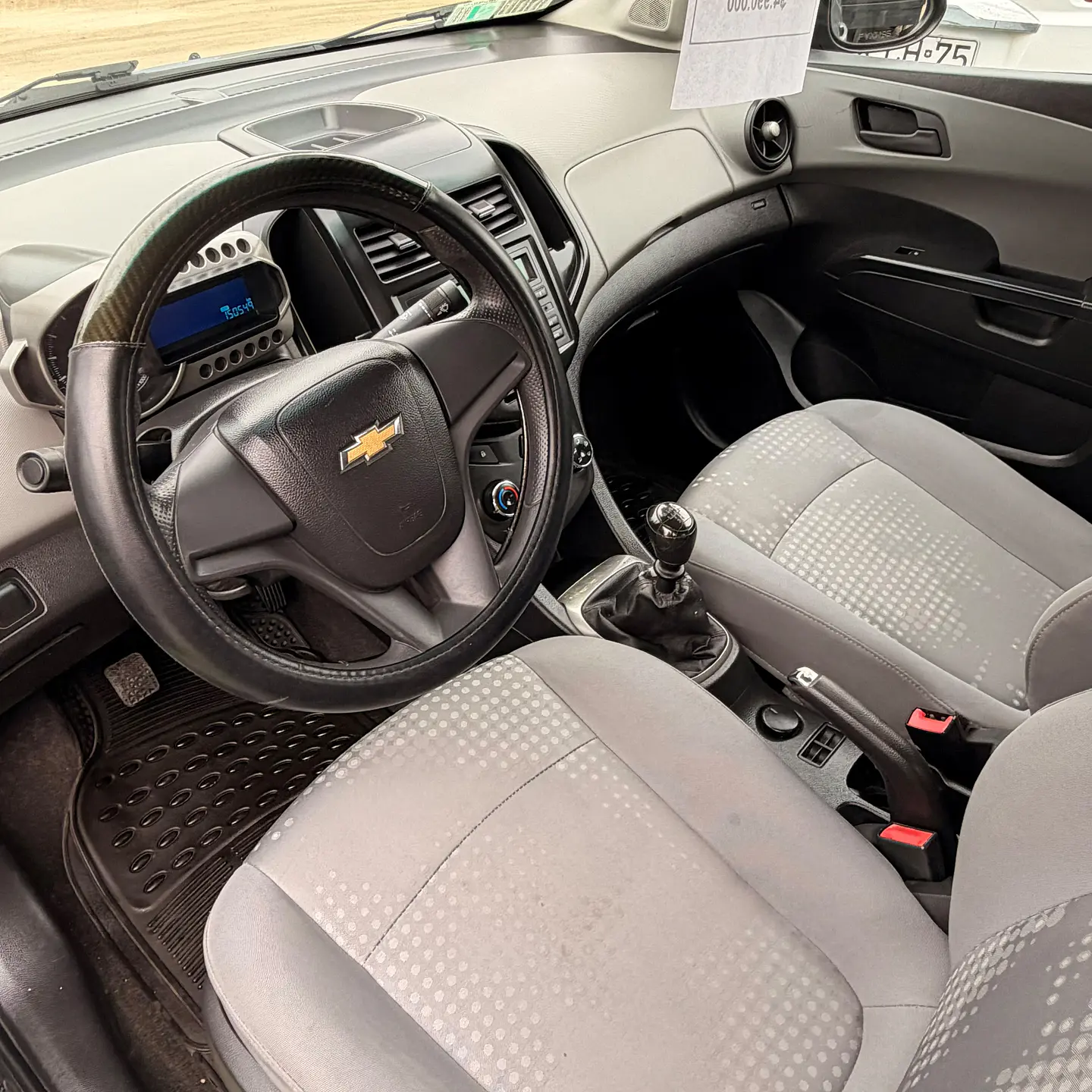 Chevrolet Sonic II LT 2014 9