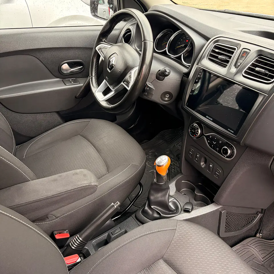 Renault Symbol  2018 10