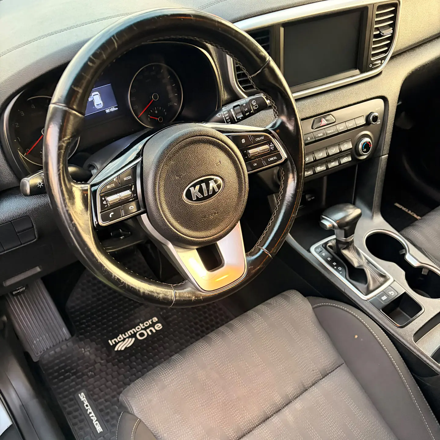Kia Sportage 2021 Automática  13