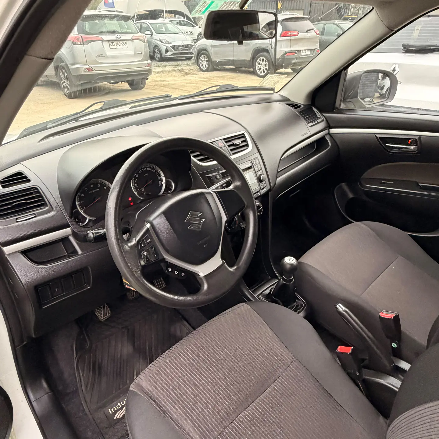 Suzuki Swift GL 2015 10