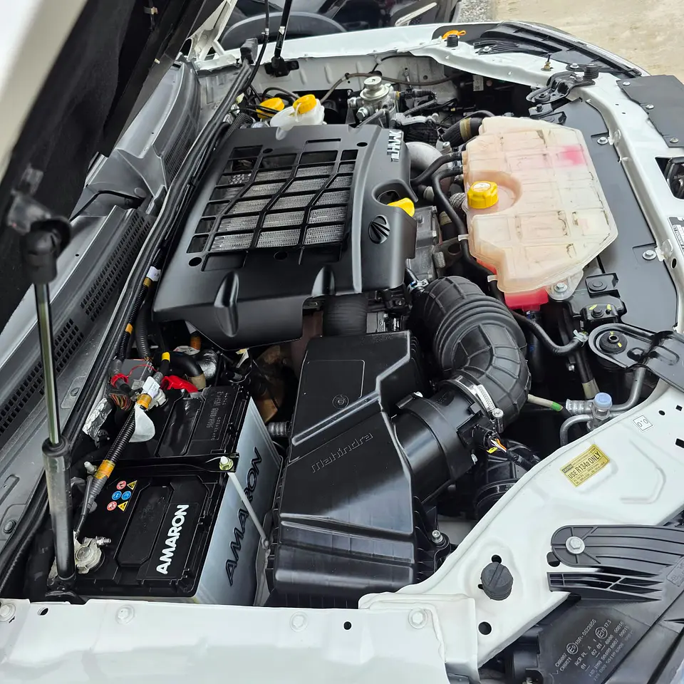 Mahindra PIK UP CRDE 2023 14