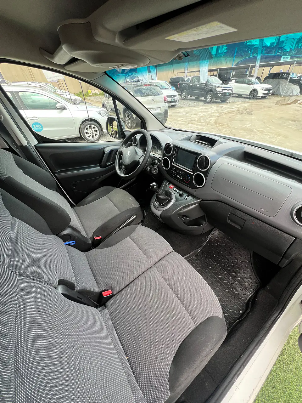 Peugeot Partner 2018 7