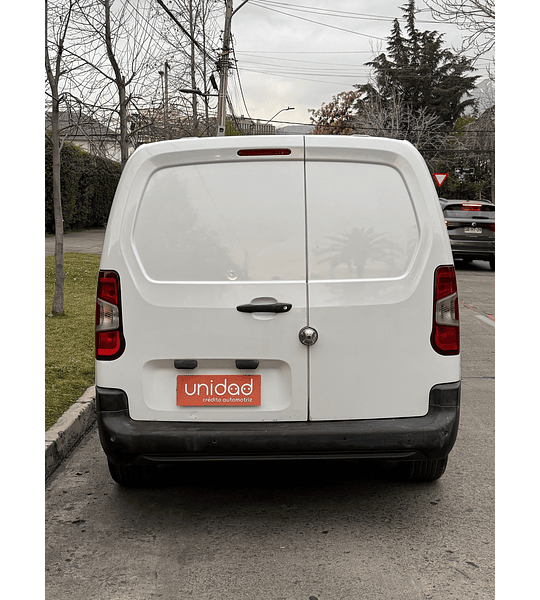 CITROËN BERLINGO XL 1.6 HDI AÑO 2021  - 