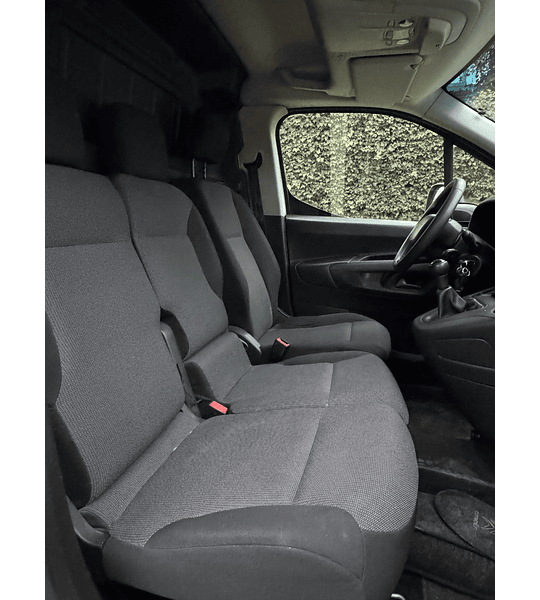 CITROËN BERLINGO XL 1.6 HDI AÑO 2021  - 