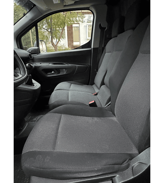 CITROËN BERLINGO XL 1.6 HDI AÑO 2021  - 