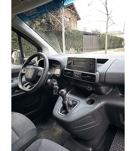 CITROËN BERLINGO XL 1.6 HDI AÑO 2021  - 