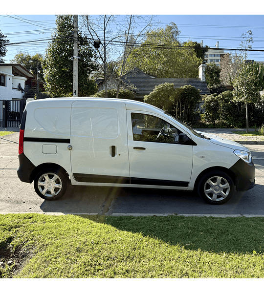 RENAULT DOKKER 1.6 DIESEL AÑO 2021 - 