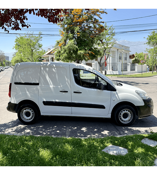 PEUGEOT PARTNER L1 1.6 HDI AÑO 2017 - 