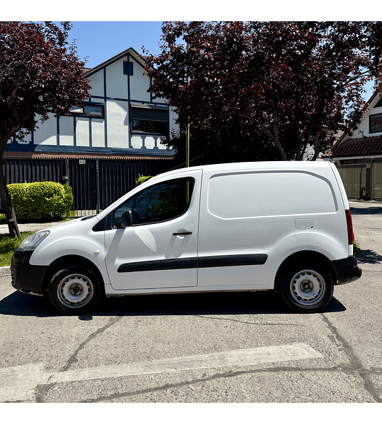 PEUGEOT PARTNER L1 1.6 HDI AÑO 2017 - 