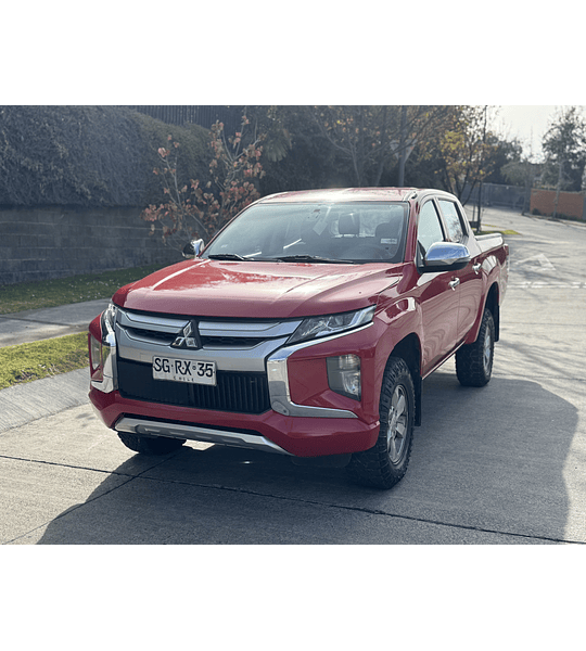 MITSUBISHI L200 CRT 2.4D 4X4 AÑO 2021 - 