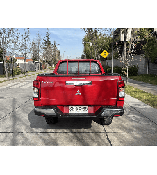 MITSUBISHI L200 CRT 2.4D 4X4 AÑO 2021 - 