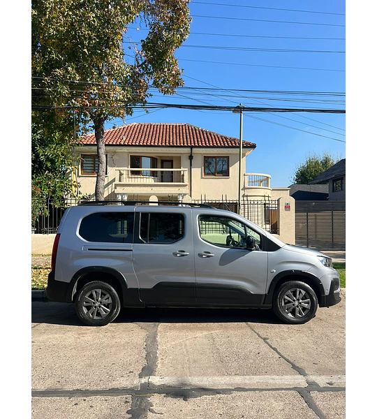 PEUGEOT RIFTER 1.5 HDI 2023 AUTOMÁTICA  - 