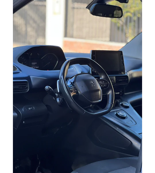 PEUGEOT RIFTER 1.5 HDI 2023 AUTOMÁTICA  - 