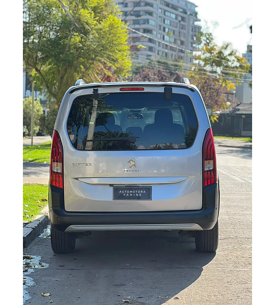 PEUGEOT RIFTER 1.5 HDI 2023 AUTOMÁTICA  - 