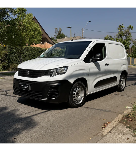 PEUGEOT PARTNER L1 1.6 HDI AÑO 2023 5MT - 