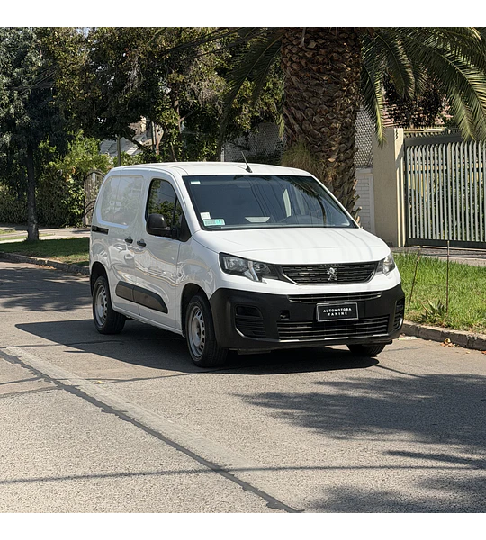 PEUGEOT PARTNER L1 1.6 HDI AÑO 2023 5MT - 