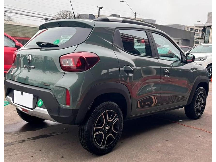 KWID E-TECH ELECTRICO AUT / AÑO 2025 / UNICO DUEÑO / 270 KMS  4
